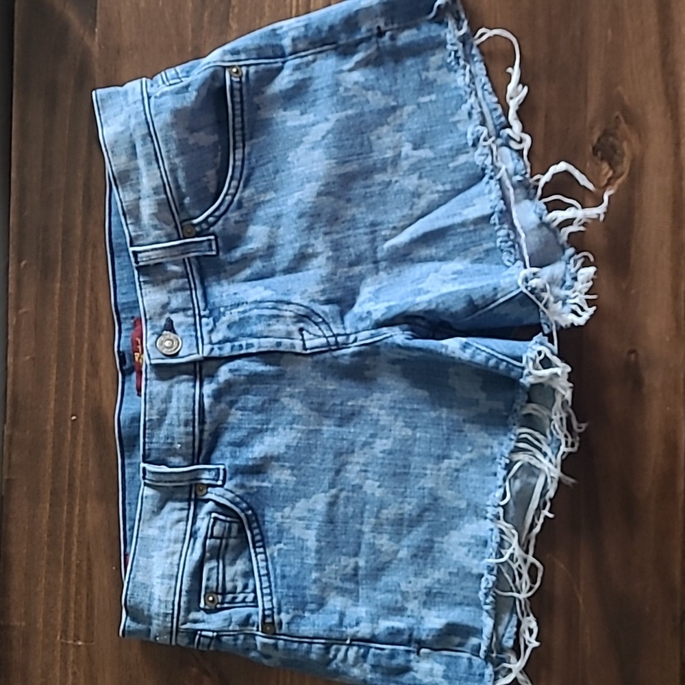 7 for all man kind jean shorts.